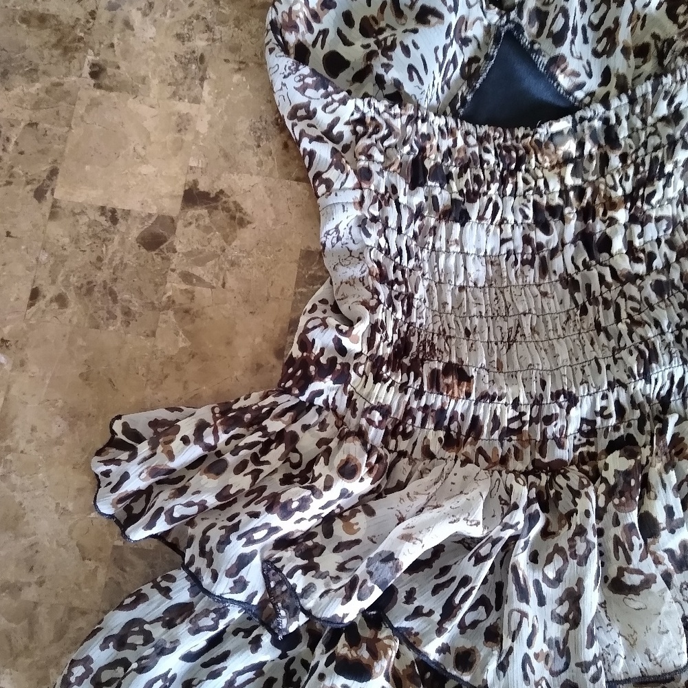 Dress - Picture 2 of 4